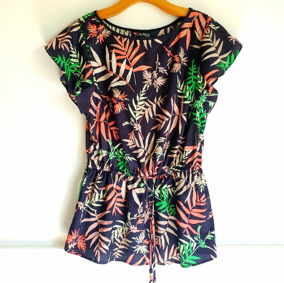 Palm Print Top ๐ - Picture 1 of 6